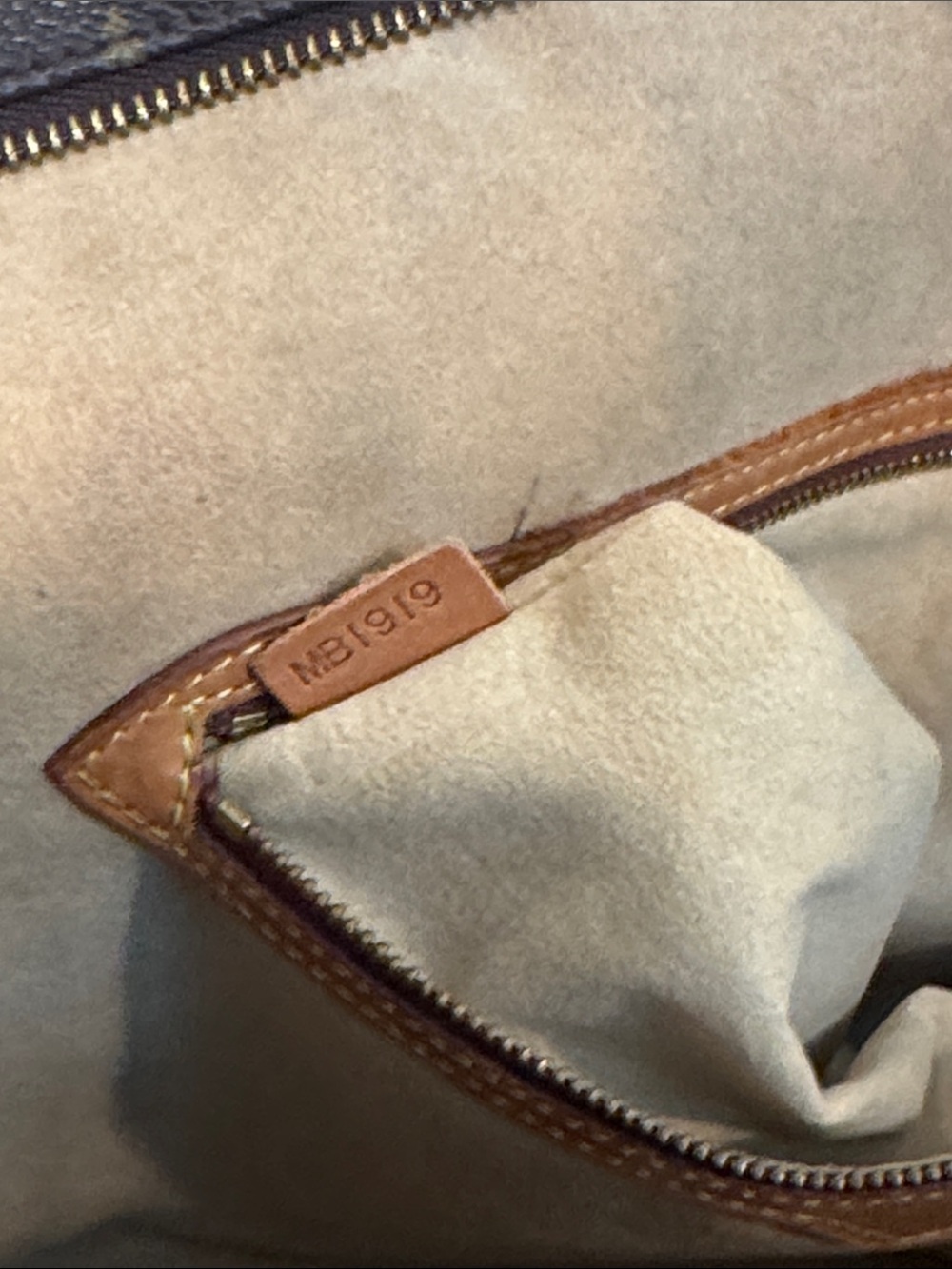 Louis Vuitton Monogram The Babylon Brown and Tan Tote bag - Picture 10 of 15